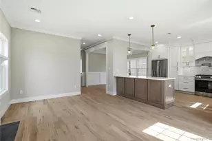 3380 Woodward Ave, Wantagh, NY 11793 - Photo 14