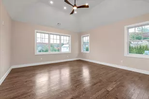 34 Calumet Dr, Dix Hills, NY 11746 - Photo 24