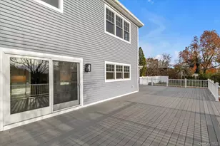 34 Calumet Dr, Dix Hills, NY 11746 - Photo 34