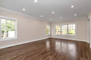 34 Calumet Dr, Dix Hills, NY 11746 - Photo 6