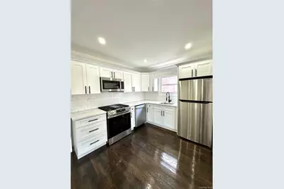 25416 Craft Avenue #1, Rosedale, NY 11422 - Photo 18