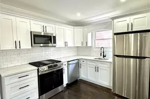 254-16 Craft Ave, Rosedale, NY 11422 - Photo 18