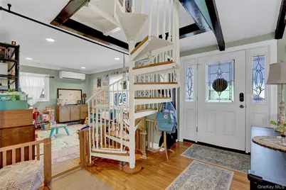 25 Zenith Road, Rocky Point, NY 11778 - Photo 10