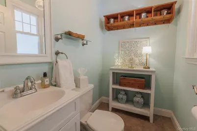 31 Jacobson Avenue, Huntington, NY 11743 - Photo 10