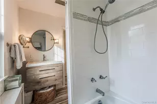 31 Jacobson Ave, Huntington, NY 11743 - Photo 16