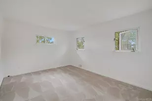 10 Elayne Ct, Smithtown, NY 11787 - Photo 14