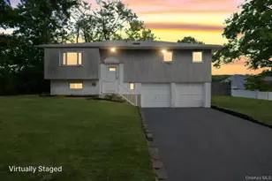 10 Elayne Ct, Smithtown, NY 11787 - Photo 2