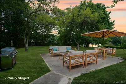 10 Elayne Court, Smithtown, NY 11787 - Photo 6