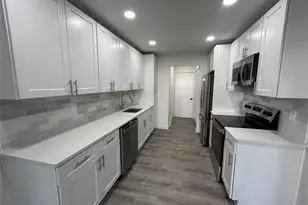 5 Norfolk Ct, Coram, NY 11727 - Photo 6