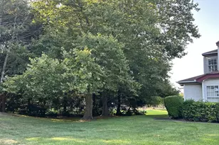 5 Norfolk Ct, Coram, NY 11727 - Photo 4