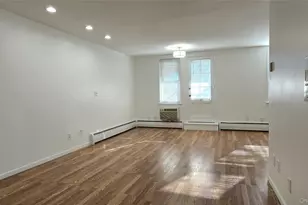 30 Daley Pl, Lynbrook, NY 11563 - Photo 6