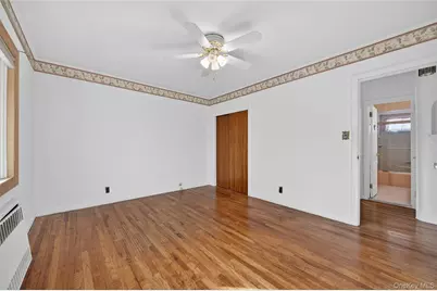 128 Beech Street, Floral Park, NY 11001 - Photo 8