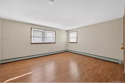 128 Beech Street, Floral Park, NY 11001 - Photo 12