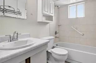 128 Beech St, Floral Park, NY 11001 - Photo 14