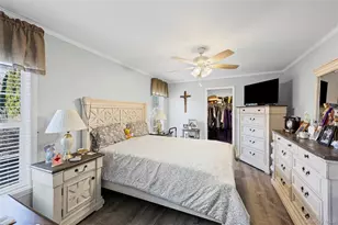 1661 Old Country Rd, Riverhead, NY 11901 - Photo 14