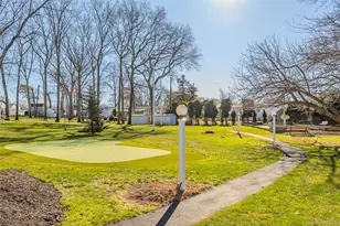 1661 Old Country Rd, Riverhead, NY 11901 - Photo 24