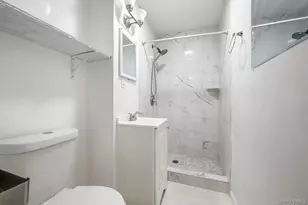 96 5th Ave, Holtsville, NY 11742 - Photo 20