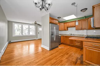 6439 58th Road, Maspeth, NY 11378 - Photo 4