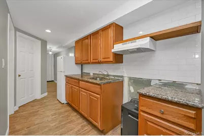 6439 58th Road, Maspeth, NY 11378 - Photo 12