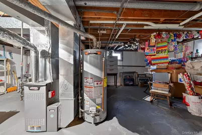 10 Fleetwood Avenue, Chestnut Ridge, NY 10977 - Photo 16