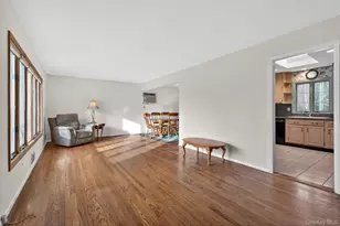 10 Fleetwood Ave, Chestnut Ridge, NY 10977 - Photo 4