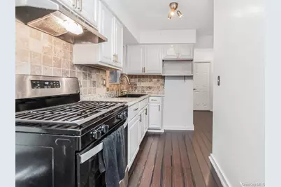 4190 E Tremont Avenue, Bronx, NY 10465 - Photo 14