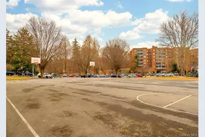 260 Garth Road #4E4, Scarsdale, NY 10583 - Photo 26