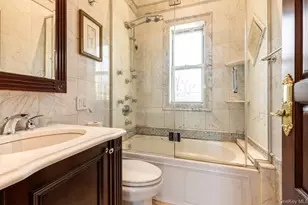 20-44 26th St, Astoria, NY 11105 - Photo 16