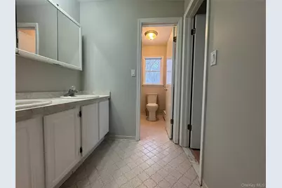 2217 State Route 300 #1, Wallkill, NY 12589 - Photo 10