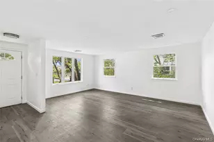 46 St George Dr, Shirley, NY 11967 - Photo 6