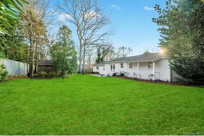 12 George Street, Hampton Bays, NY 11946 - Photo 6