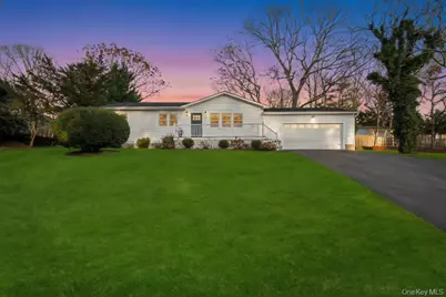 12 George Street, Hampton Bays, NY 11946 - Photo 4