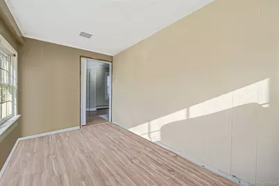 117 Jayne Avenue, Patchogue, NY 11772 - Photo 8