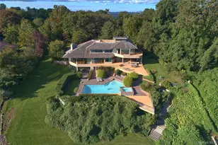 15 Gatsby Ln, Great Neck, NY 11024 - Photo 4