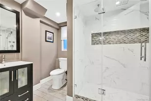 69 Bankside Dr, Centerport, NY 11721 - Photo 18