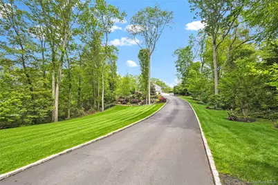 69 Bankside Drive, Centerport, NY 11721 - Photo 2