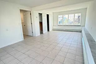 300 Branch Ave, Freeport, NY 11520 - Photo 38