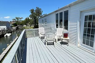 300 Branch Ave, Freeport, NY 11520 - Photo 44