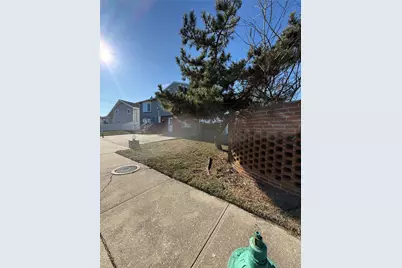 300 Branch Avenue, Freeport, NY 11520 - Photo 2