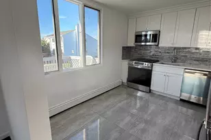 300 Branch Ave, Freeport, NY 11520 - Photo 16