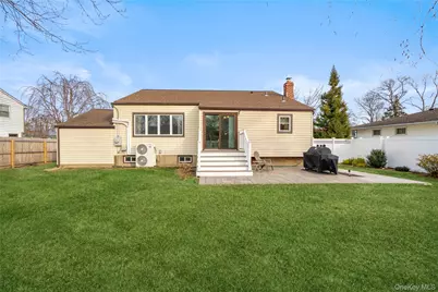 246 W 10th Street, Deer Park, NY 11729 - Photo 26