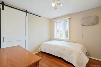 246 W 10th Street, Deer Park, NY 11729 - Photo 20