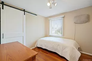 246 W 10th St, Deer Park, NY 11729 - Photo 20