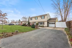 246 W 10th St, Deer Park, NY 11729 - Photo 2