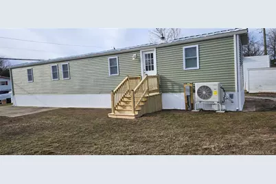 86 Lincoln Avenue, Holbrook, NY 11741 - Photo 14