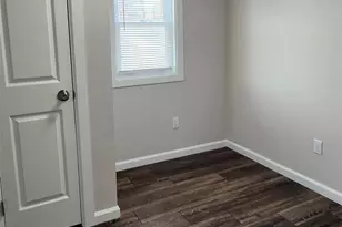 86 Lincoln Ave, Holbrook, NY 11741 - Photo 8