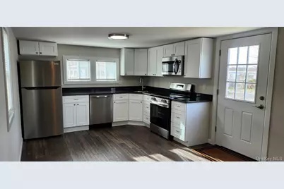 86 Lincoln Avenue, Holbrook, NY 11741 - Photo 6