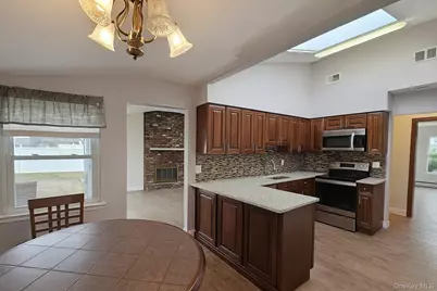 9 Northridge Drive, Coram, NY 11727 - Photo 12