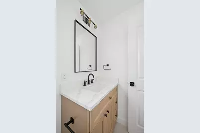 909 Ostrander Avenue, Riverhead, NY 11901 - Photo 16