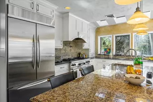 20 Henhawk Rd, Great Neck, NY 11024 - Photo 18